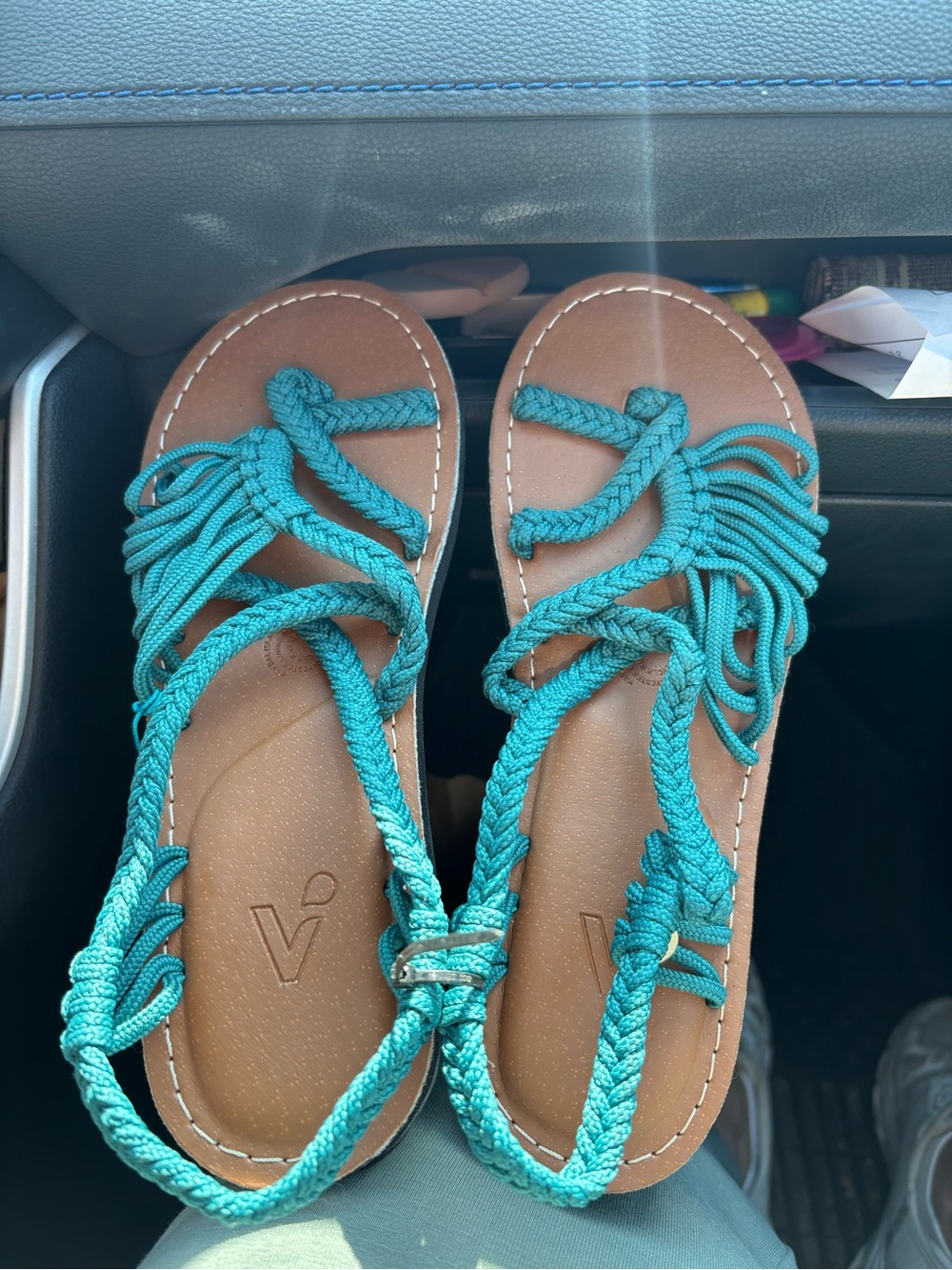 Vines Islandwear sandals women’s size 8 braided rope straps teal aqua green NWT